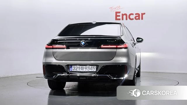 BMW 7 Series (G70) id 4590595 из Кореи 25