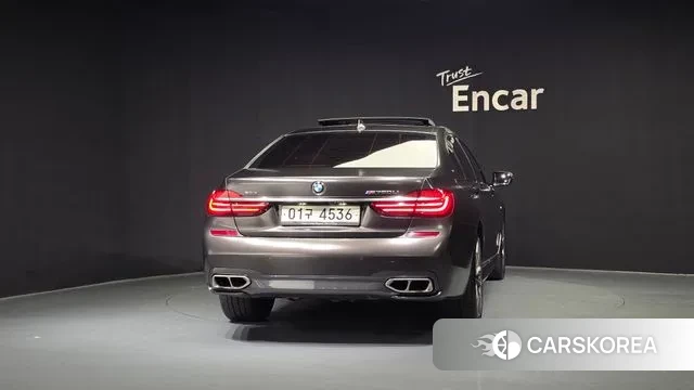 BMW 7 Series (G11) id 3198766 из Кореи 14