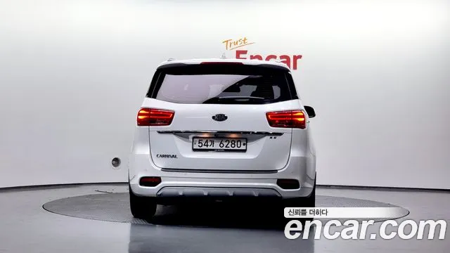 Kia The New Carnival id 2703825 из Кореи 14