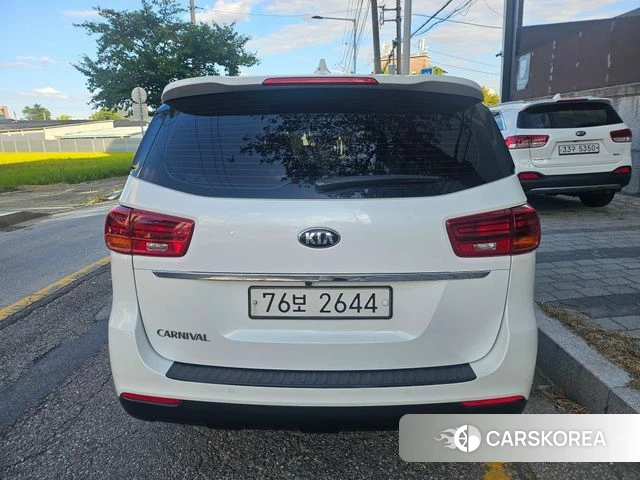 Kia The New Carnival id 4882614 из Кореи 14