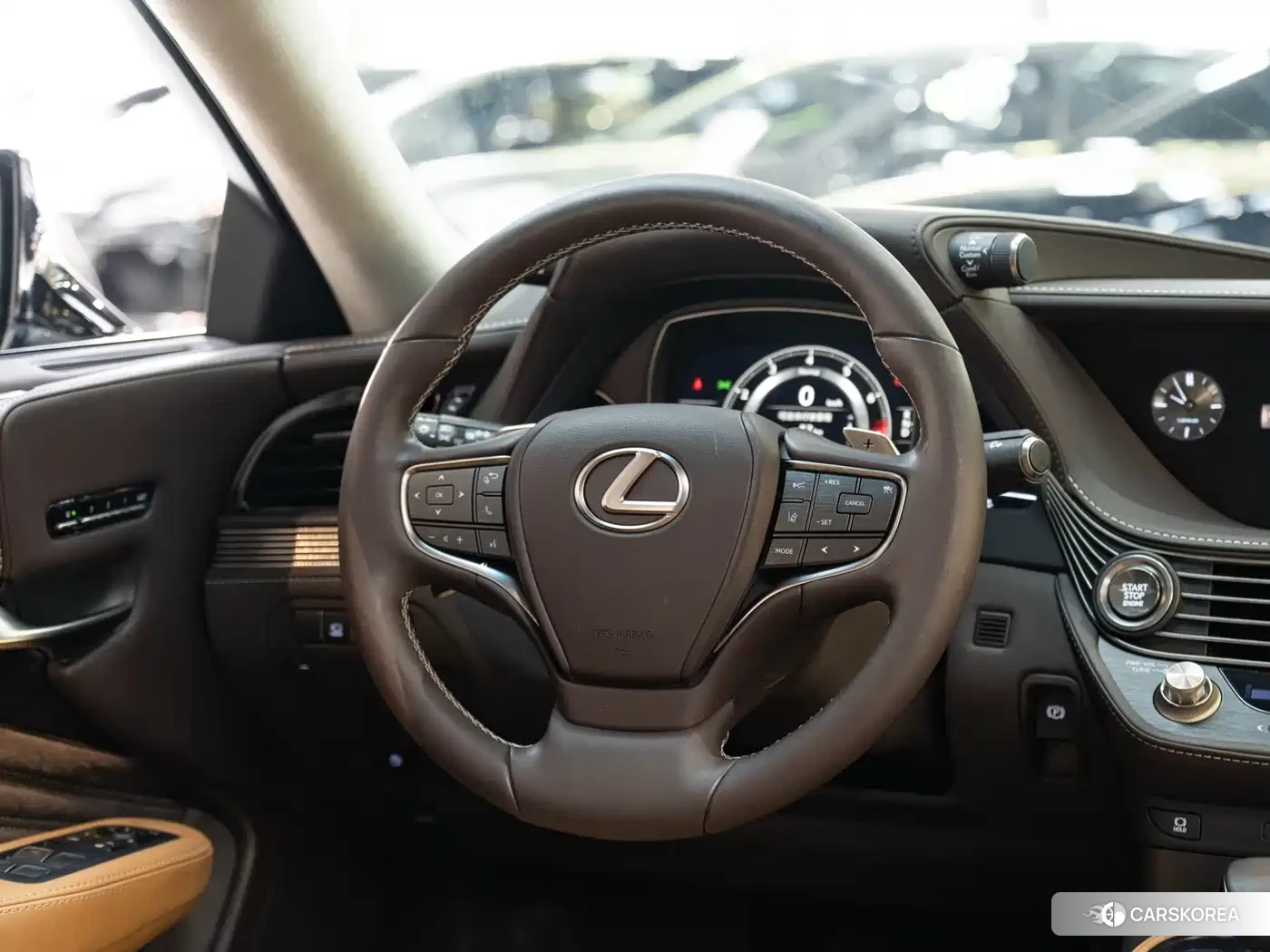 Lexus LS id 4539304 из Китая 16
