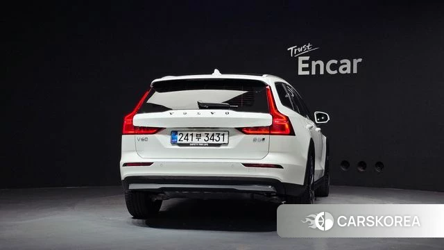 Volvo V60 Cross-Country 2nd Generation id 4669707 из Кореи 14
