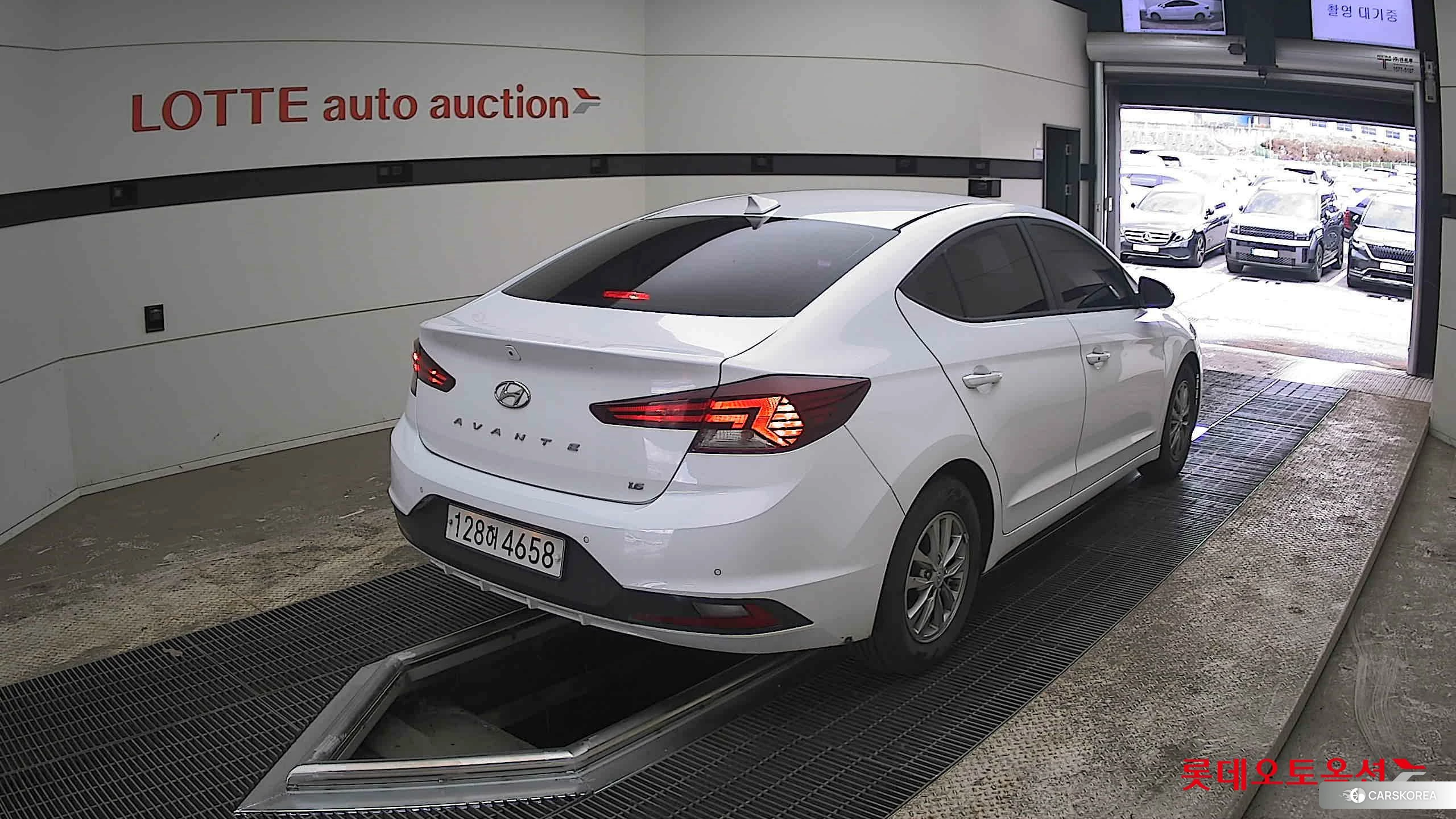 Hyundai Avante id 3869275 из Кореи 31