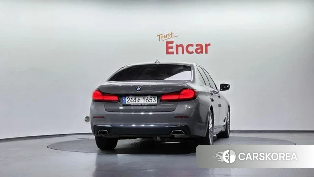 BMW 5 Series (G30) id 3843291 из Кореи 14