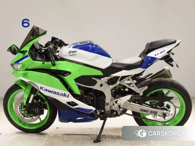 Проданный Kawasaki ZX-4RR 2024 из Японии