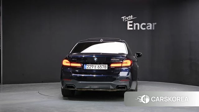 BMW 5 Series (G30) id 3813334 из Кореи 14