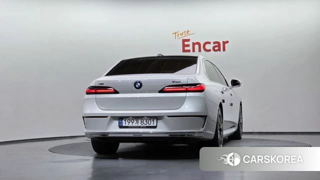 BMW 7 Series (G70) id 4488446 из Кореи 33