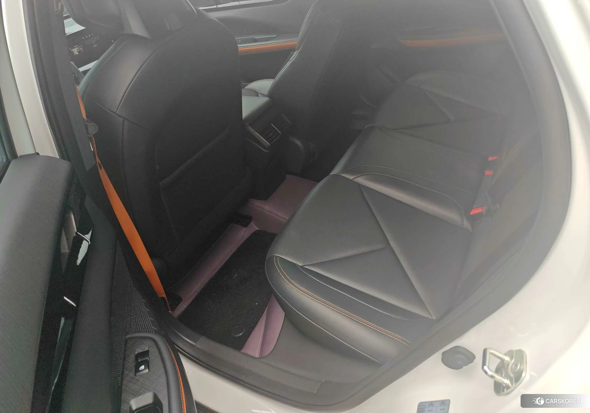 Chang'an UNI-V 2022 Белый из Китая, фото 4