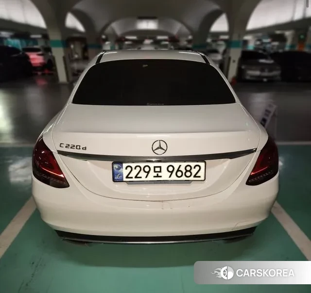 Mercedes-Benz C-Class W205 id 3748264 из Кореи 9