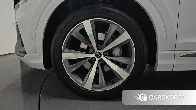Audi Q8 (4M) id 4586026 из Кореи 31