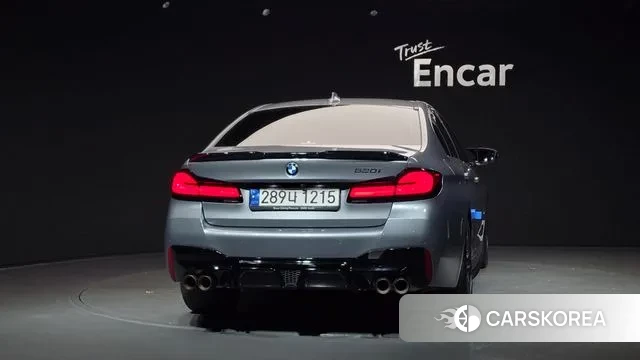 BMW 5 Series (G30) id 3389290 из Кореи 14