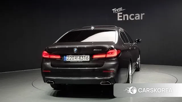 BMW 5 Series (G30) id 2984335 из Кореи 14