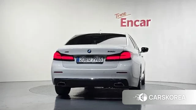 BMW 5 Series (G30) id 3384709 из Кореи 14