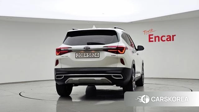 Kia Seltos id 4410135 из Кореи 14