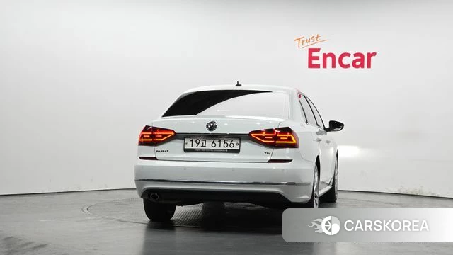 Volkswagen The New Passat id 3820908 из Кореи 14