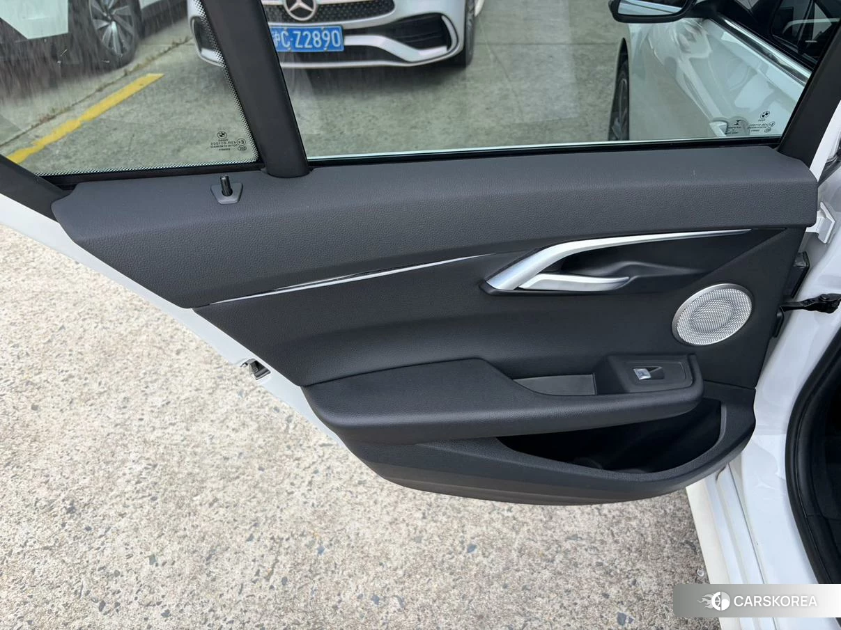 BMW 1 series id 4513958 из Китая 13