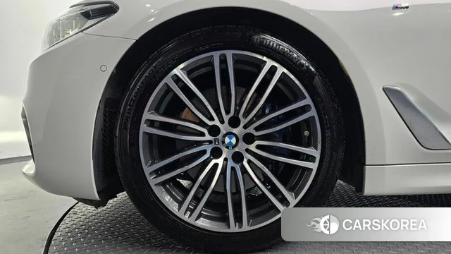 BMW 5 Series (G30) id 4836773 из Кореи 27