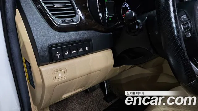 Kia The New Carnival id 2704999 из Кореи 14