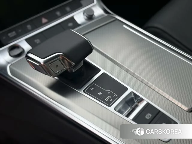 Audi A6L id 4290084 из Китая 16