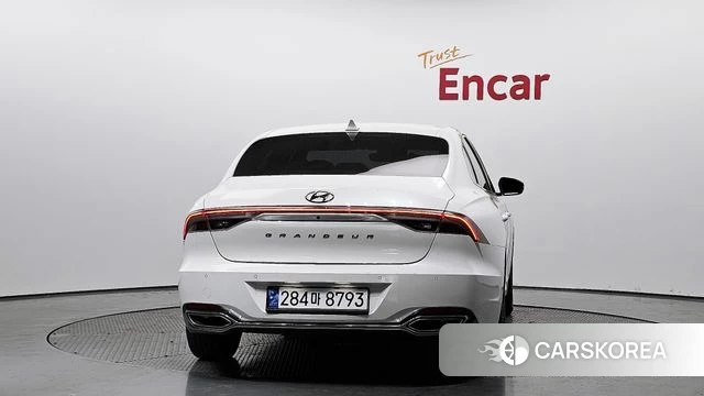 Hyundai The New Grandeur IG id 4195984 из Кореи 14