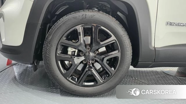 Jeep Renegade id 4549666 из Кореи 28