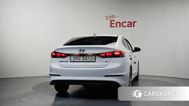 Hyundai Avante AD id 3846088 из Кореи 14