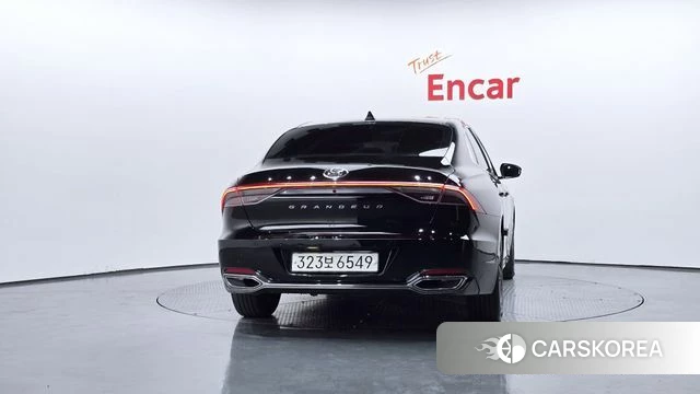 Hyundai The New Grandeur IG id 4202439 из Кореи 25