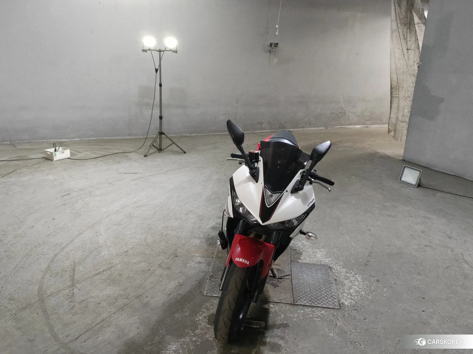 Yamaha YZF-R25 2016 из Японии, фото 4