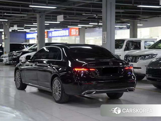 Mercedes-Benz E-class 2022 Черный из Китая, фото 4