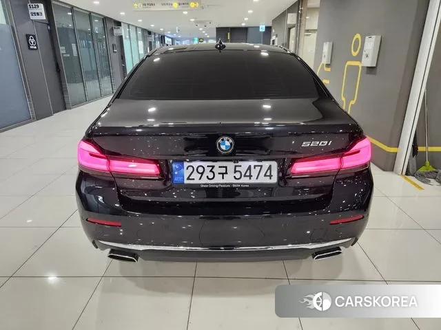 BMW 5 Series (G30) id 3342154 из Кореи 11