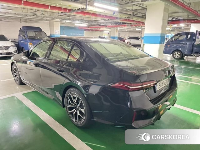 BMW 5 Series (G60) 2024 Синий из Кореи, фото 5