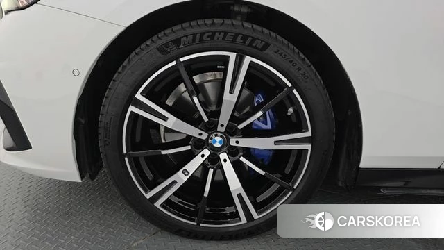 BMW 5 Series (G60) id 4777941 из Кореи 32