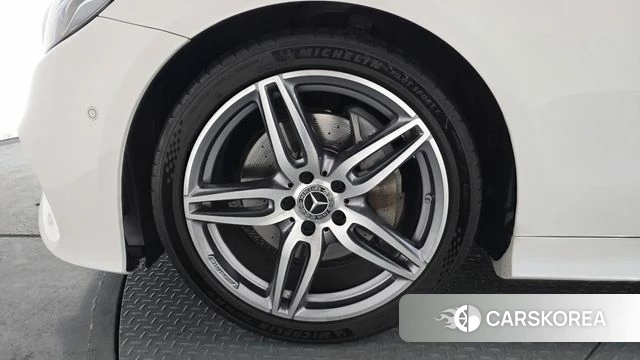 Mercedes-Benz E-Class W213 id 3843920 из Кореи 14
