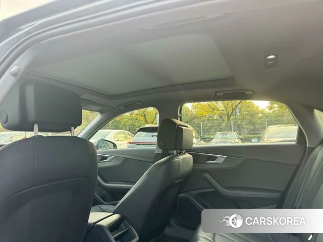 Audi A4L id 4272812 из Китая 17