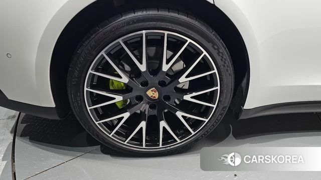 Porsche Panamera (976) id 4533174 из Кореи 34