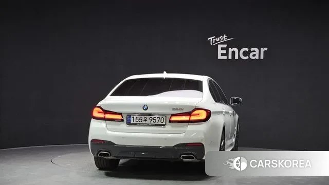 BMW 5 Series (G30) id 3576922 из Кореи 14