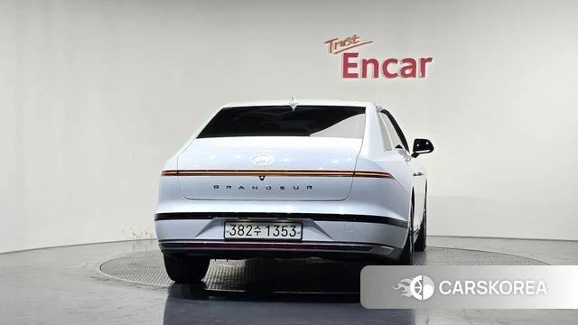 Hyundai Grandeur (GN7) id 4487703 из Кореи 24