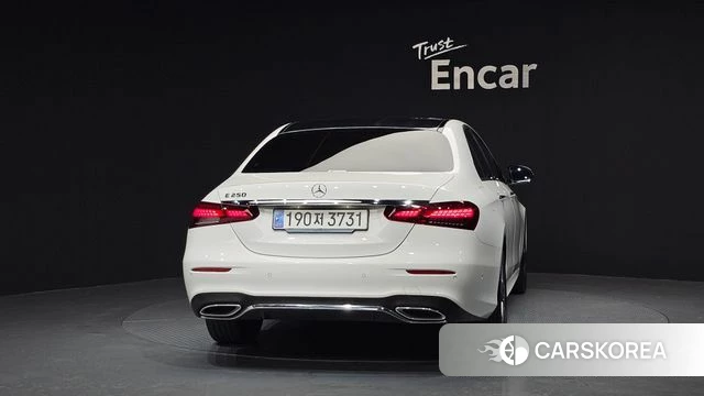 Mercedes-Benz E-Class W213 id 4612989 из Кореи 14