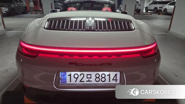 Porsche 911(992) 2023 Серебристо-серый из Кореи, фото 5