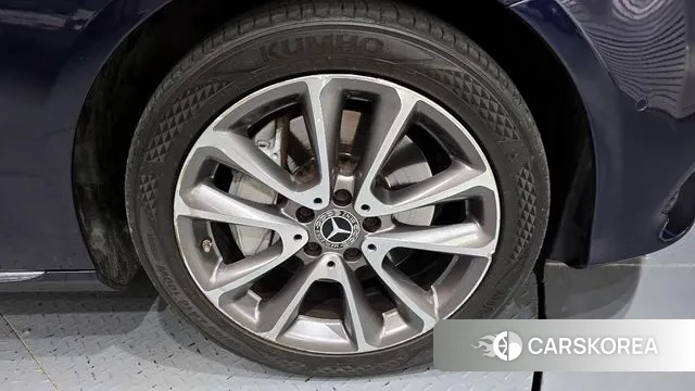 Mercedes-Benz E-Class W213 id 3336423 из Кореи 14