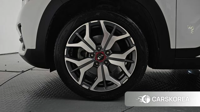 Kia Seltos id 4754824 из Кореи 31