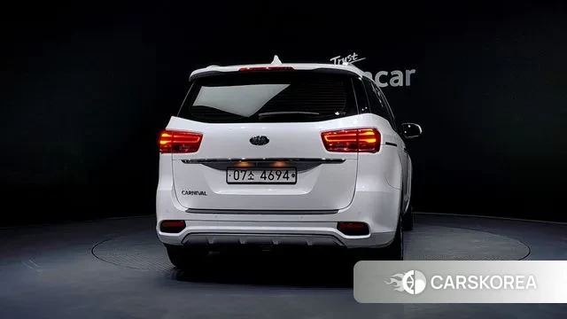 Kia The New Carnival id 3429253 из Кореи 14