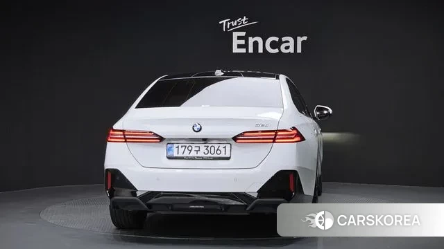 BMW 5 Series (G60) id 3554713 из Кореи 14