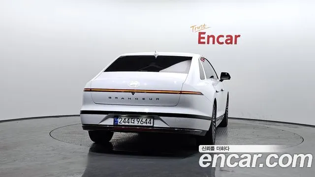 Hyundai Grandeur Hybrid (GN7) id 2715771 из Кореи 14