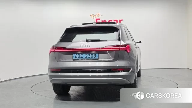 Audi e-Tron id 3540895 из Кореи 14