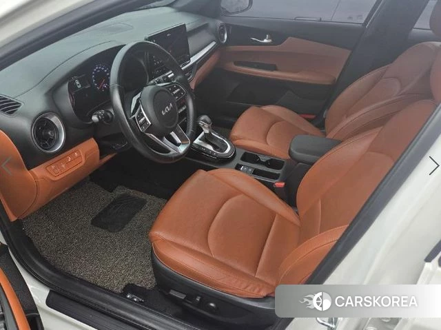 Kia The New K3 2nd generation 2021 Белый из Кореи, фото 4