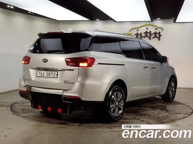 Kia The New Carnival id 2692359 из Кореи 14