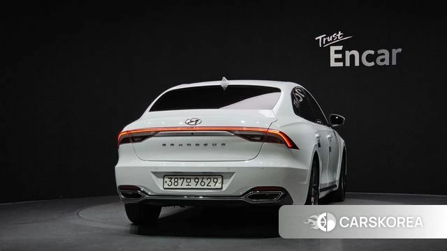 Hyundai The New Grandeur IG id 4592181 из Кореи 27