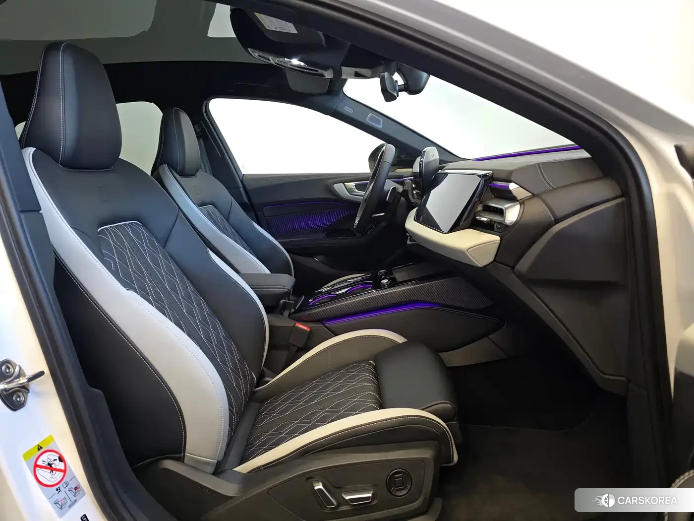 Audi A5L id 4539406 из Китая 13