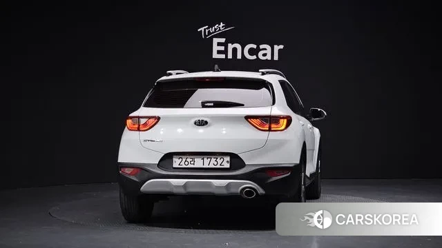 Kia Stonic id 3489758 из Кореи 14